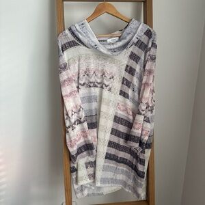 CJ BANKS  | 3x Abstract Cowel Neck Top